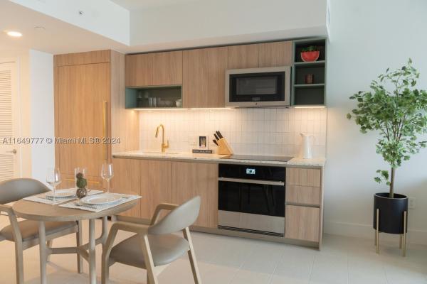 Emilia Edgewater, 481 NE 29th St #302, Miami, Florida 33137, image 3