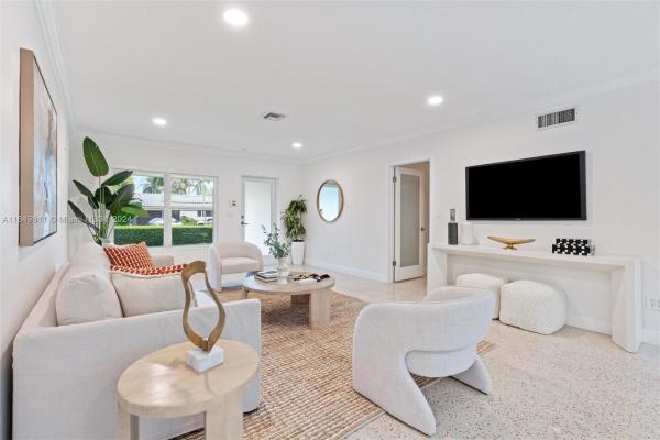 North Bay Island, 7530 Center Bay Dr, North Bay Village, Florida 33141, image 3