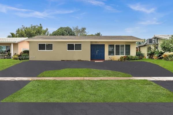 Hollywood Hills, 2210 N 54th Ave, Hollywood, Florida 33021, image 1