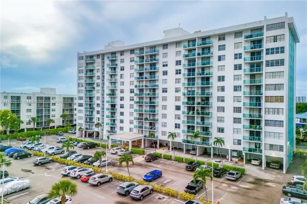 Stratford House, 2841 NE 163rd St #704, North Miami Beach, Florida 33160, image 1