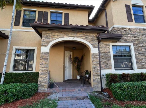 Bonterra, 9383 W 33rd Ave, Hialeah, Florida 33018, image 1