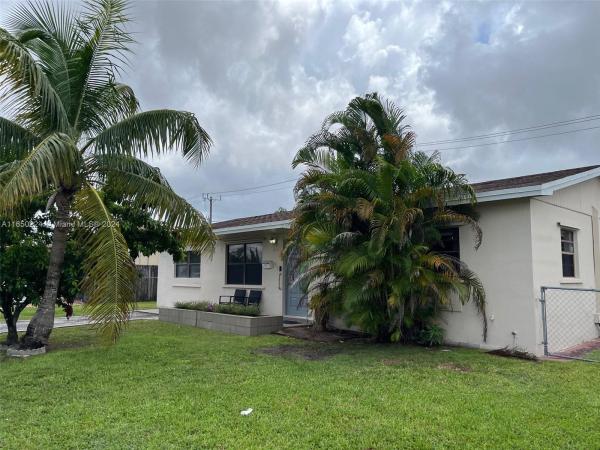 Southwest Manors, 2121 SW 127th Ct, Tamiami, Florida 33175, image 1