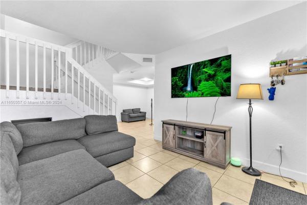 Vitran At Naranja Estates, 13600 SW 260th St, Princeton, Florida 33032, image 3