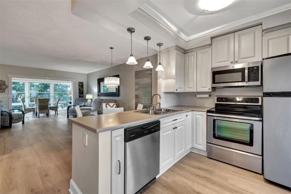 Usnee Gardens, 5002 NW 35th St #303, Lauderdale Lakes, Florida 33319, image 1