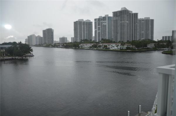 Golden Bay Towers, 3209 S Ocean Dr #4H, Hallandale Beach, Florida 33009, image 1