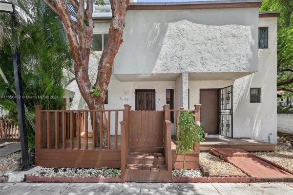 River Club Townhouse, 1901 NW S River Dr #60F, Miami, Florida 33125, image 1