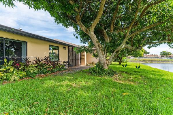 The Meadows Of Miramar, 3220 E Meadows Cir, Miramar, Florida 33025, image 3