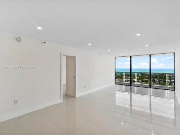 Waterview 2, 20515 E Country Club Dr #2144, Aventura, Florida 33180, image 3