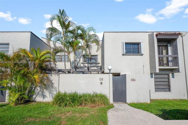 Oasis, 4712 SW 67th Ave #G5, Glenvar Heights, Florida 33155, image 1