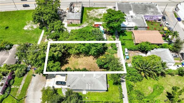 Bay Vista Park, 665 NW 43rd St, Miami, Florida 33127, image 1