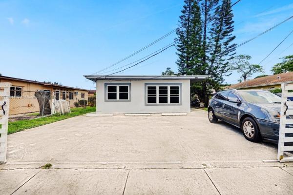Floral Park, 1520 NW 53rd St #1, Miami, Florida 33142, image 1