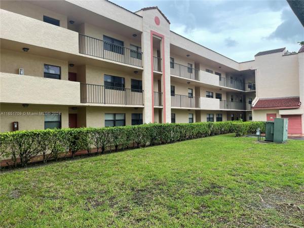 Miramar Club, 3252 Foxcroft Rd #206, Miramar, Florida 33025, image 1