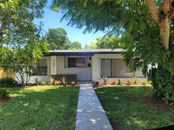 Cutler Ridge, 20711 Eagle Nest Rd, Cutler Bay, Florida 33189, image 1