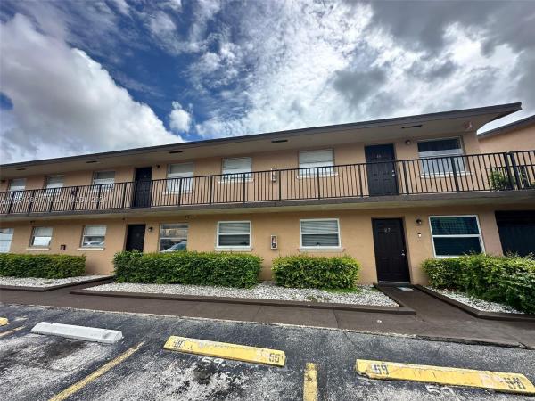 Las Villas Segovia, 5461 W 24th Ave #57, Hialeah, Florida 33016, image 1