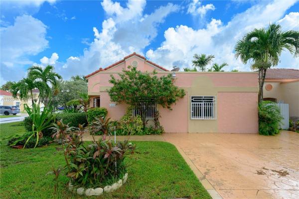 Lake Pointe, 12239 NW 7th St, Tamiami, Florida 33182, image 1