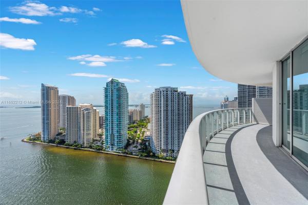 Met 1, 300 S Biscayne Blvd #T-2910, Miami, Florida 33131, image 1