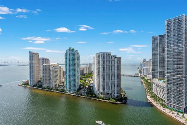 Met 1, 300 S Biscayne Blvd #T-2910, Miami, Florida 33131, image 2