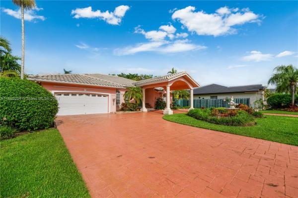 Coral Breeze, 2430 SW 123rd Ave, Tamiami, Florida 33175, image 3