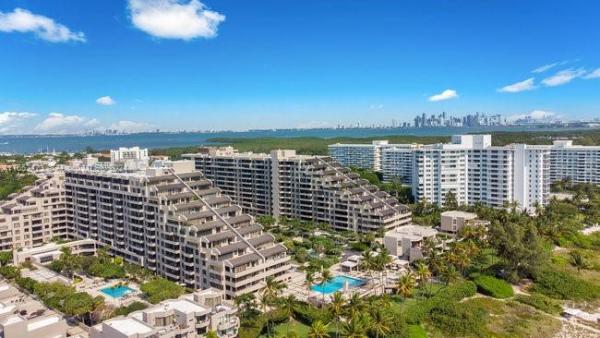Tidemark At Key Colony, 201 Crandon Blvd #322, Key Biscayne, Florida 33149, image 1