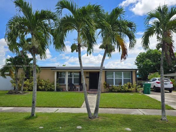 Westwood Lakes Residential, 11234 SW 43rd St, Westwood Lakes, Florida 33165, image 1