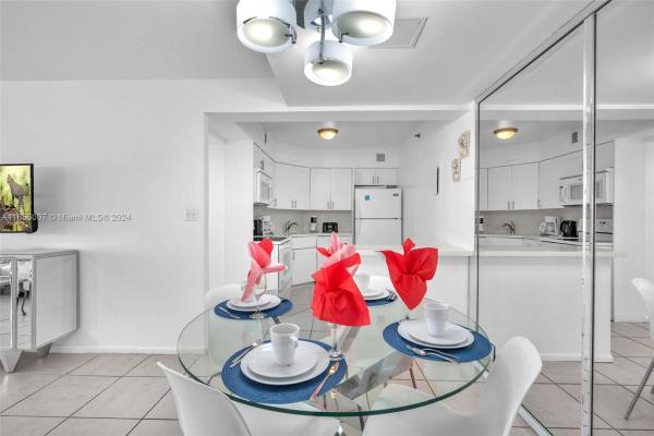 The Alexander Hotel, 5225 Collins Ave #1514, Miami Beach, Florida 33140, image 1