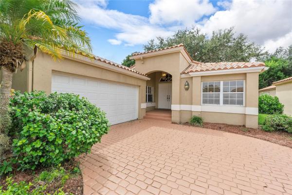 Brentwood Of Boca, 19891 Stockholm Dr, Boca Raton, Florida 33434, image 1