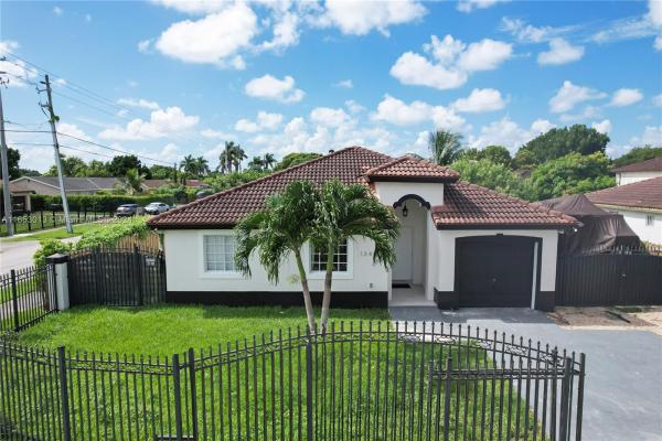 Naranja Gardens, 13400 SW 262nd St, Princeton, Florida 33032, image 1