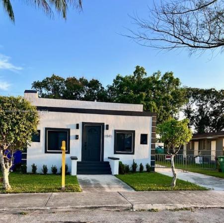 Floral Park, 1545 NW 53rd St, Miami, Florida 33142, image 1