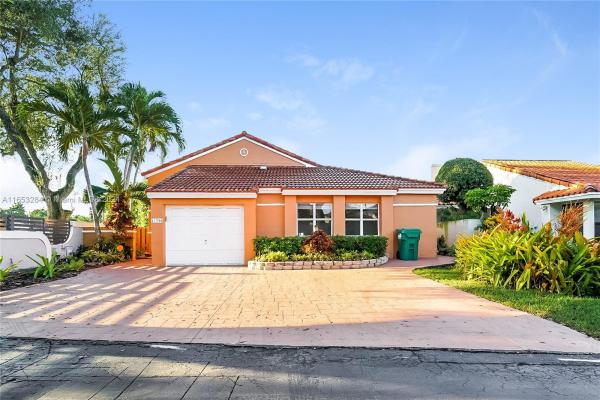 Las Casas At Kendall, 11706 SW 92nd Ln, Kendall, Florida 33186, image 1
