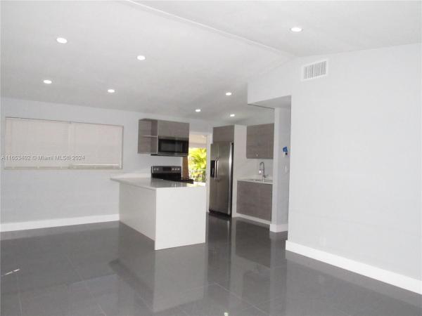 Gillcrest, 2867 SW 14th St, Fort Lauderdale, Florida 33312, image 2