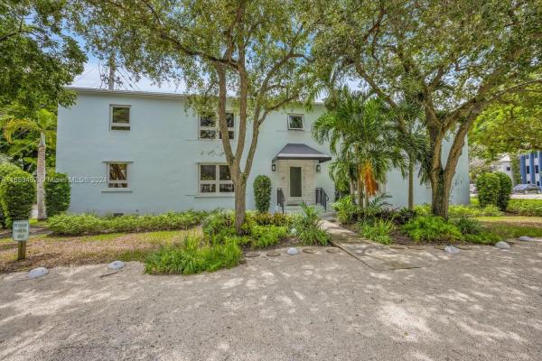 High Pines, 5630 SW 76th St #3, South Miami, Florida 33143, image 1