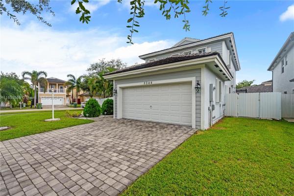 Fernandos Place, 3244 SE 2nd Dr, Homestead, Florida 33033, image 1