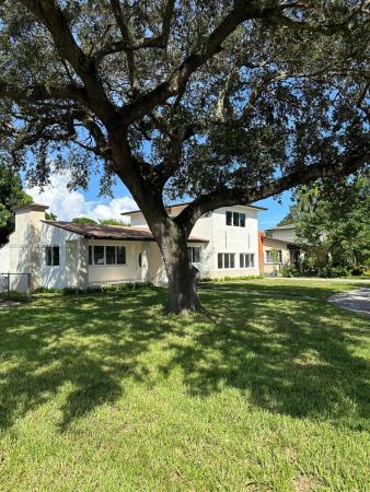 Biscayne Gardens, 421 NW 153rd St, Golden Glades, Florida 33169, image 3