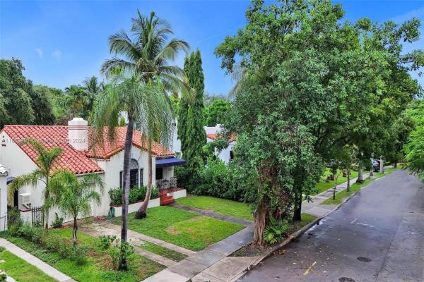 Bayshore, 5949 NE 6th Ave, Miami, Florida 33137, image 1