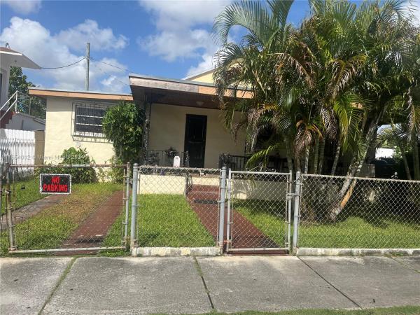 Caples, 2160 NW 30th St, Miami, Florida 33142, image 1