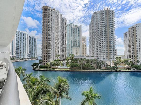 Icon Brickell Tower 2, 495 Brickell Ave #BAY707, Miami, Florida 33131, image 1
