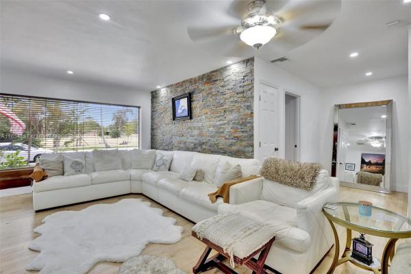 Hollywood Country Club, 1527 Johnson St, Hollywood, Florida 33020, image 3