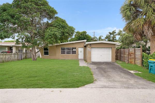 North Pompano Beach, 3773 NE 17th Ave, Pompano Beach, Florida 33064, image 1