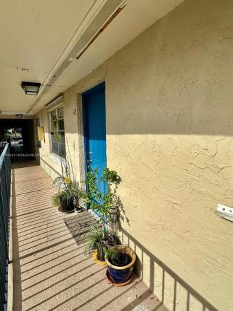 Coral Reef Townhouses, 15391 S Dixie Hwy #62, Palmetto Bay, Florida 33157, image 1