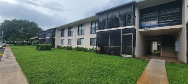 Hampton Court, 5825 Washington St #34, Hollywood, Florida 33023, image 1