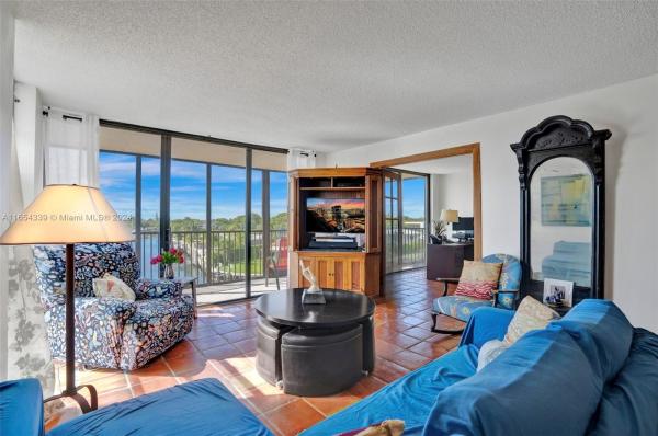 Dorset House, 2500 NE 135th St #C301, North Miami, Florida 33181, image 1
