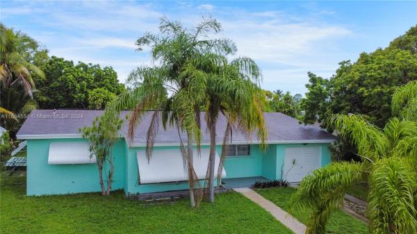 South Coral Homes, 9490 N Dominican Dr, Cutler Bay, Florida 33189, image 1