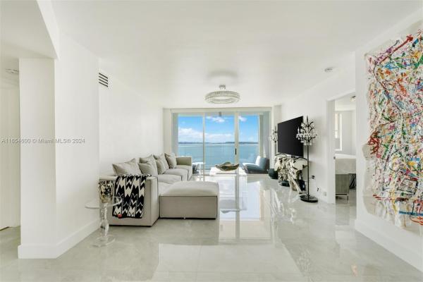 St Louis, 800 Claughton Island Dr #1002, Miami, Florida 33131, image 1