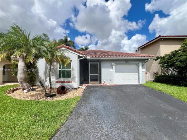 Garden Homes At Country Isles, 1324 Seagrape Cir, Weston, Florida 33326, image 1