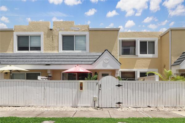 Gables Point, 4510 SW 68th Ct Cir #17-4, Glenvar Heights, Florida 33155, image 1