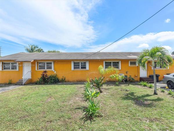 Hallandale Park, 35 SW 9th St, Hallandale Beach, Florida 33009, image 1