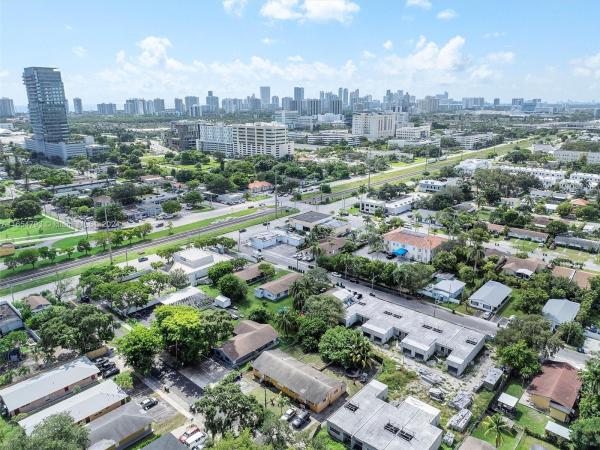 Hallandale Park, 35 SW 9th St #1-2, Hallandale Beach, Florida 33009, image 2