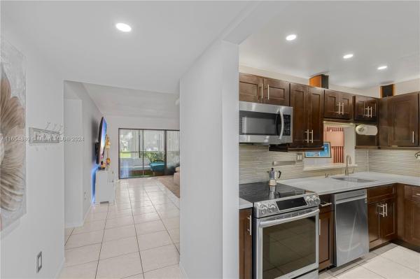 Kendall Acres West, 8415 SW 107th Ave #130W, Kendall, Florida 33173, image 2