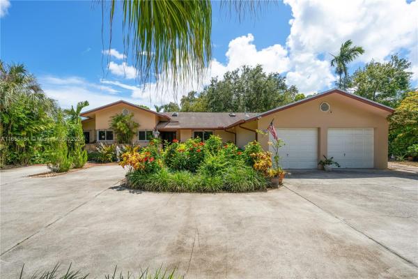 Kendall No HOA, 12307 SW 102nd Ave, Kendall, Florida 33176, image 1