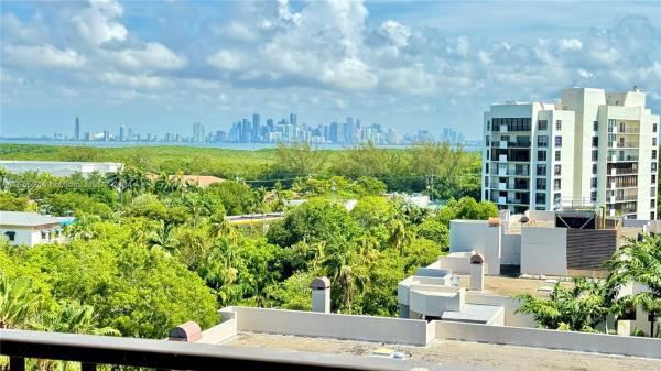 The EmeraldBay At Key Colony, 151 Crandon Blvd #838, Key Biscayne, Florida 33149, image 1